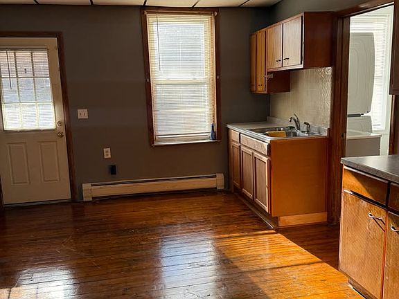 2nd image of 30-32 Vliet St