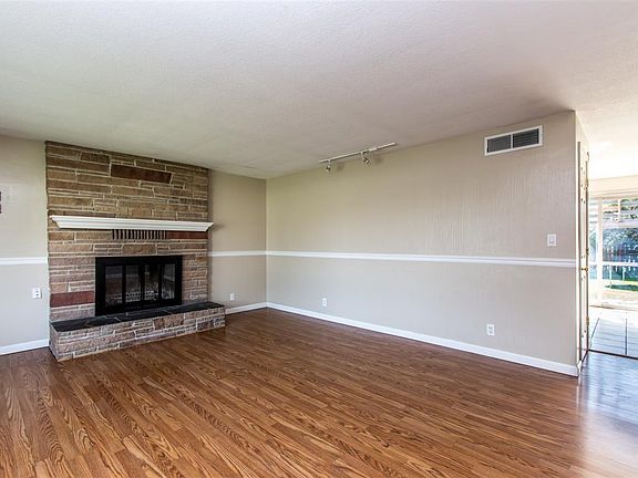 4th image of 1815 Marshall Ct