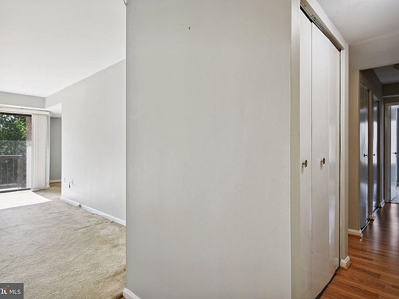 3rd image of 3101 Buccaneer Ct APT 202