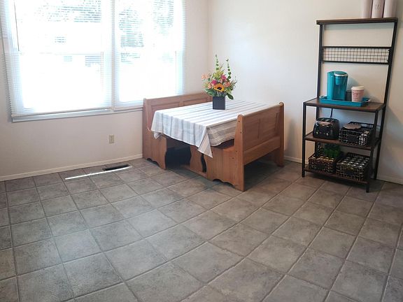 4th image of 2223 Forest Pkwy