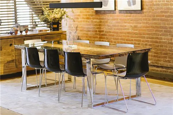 Sold by R New York | media 15