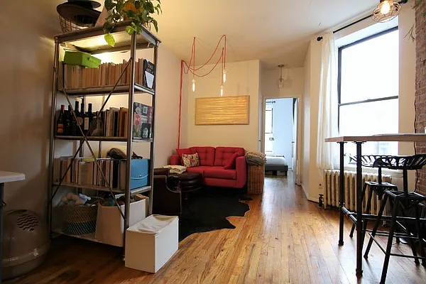 Rented by JK Dansar Corp | media 31