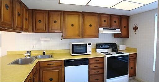 5th image of 18359 SE Wood Haven Ln APT H