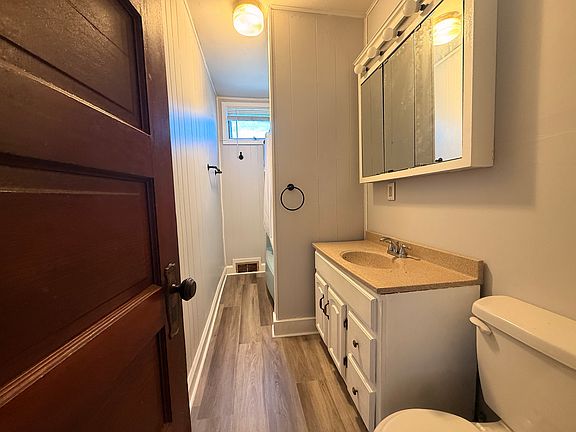 3rd image of 338 3rd Ave #1L