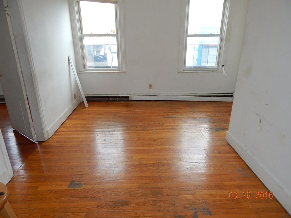 2nd image of 86 Bradford St #1