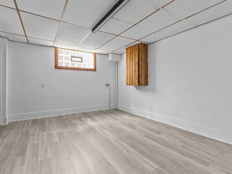 548B Firethorne Dr — Photo 20