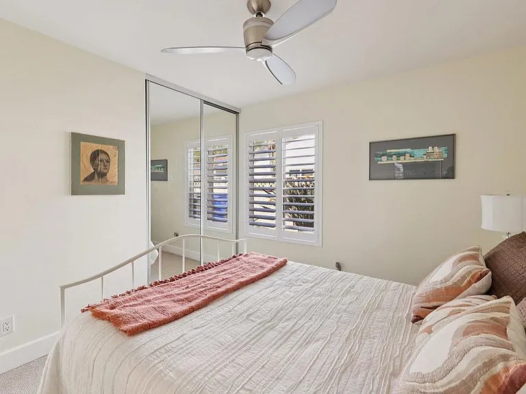 1767 Woodbine Pl — Photo 34