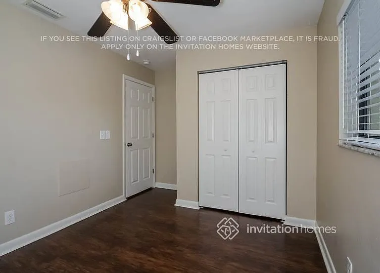 1661 New London St — Photo 18