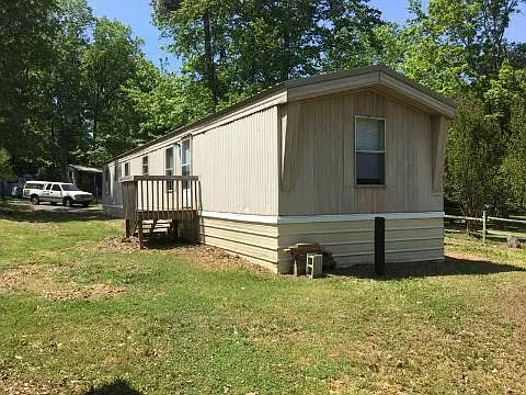 116 S Shore Dr — Photo 2