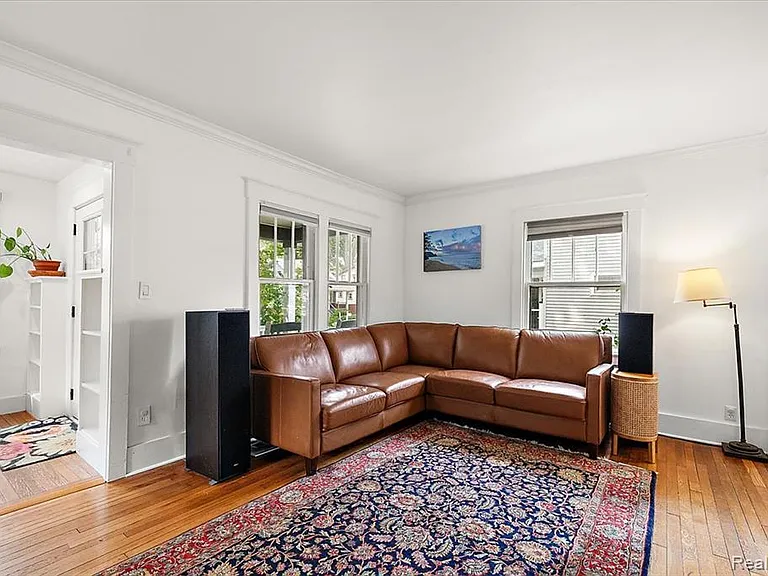 529 Hawthorn Ave — Photo 23