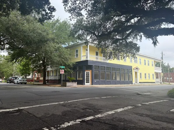 1117 Whitaker St #B, Savannah, GA 31401