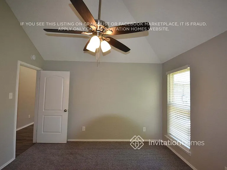 1517 Autumn Breeze Ln — Photo 14