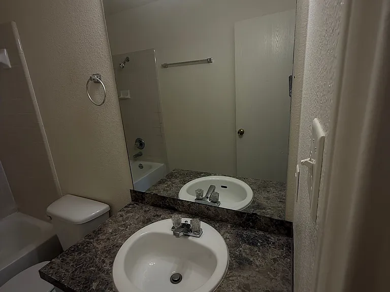 4104 Gus Dr — Photo 14