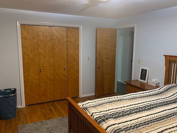 5th image of 3013 E Chesterfield Ln