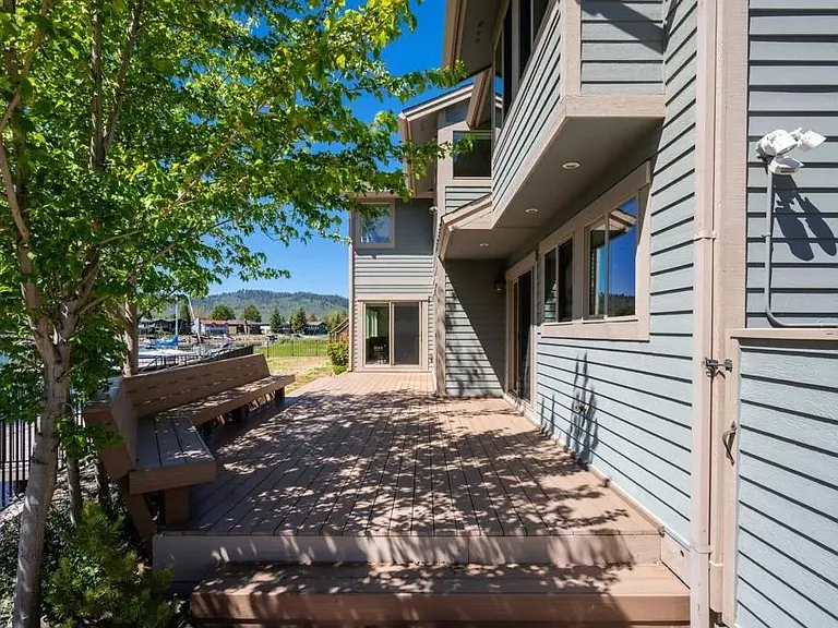 314 Beach Dr — Photo 25