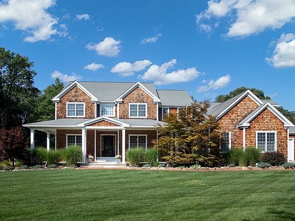 2nd image of 129 Dexter Ln