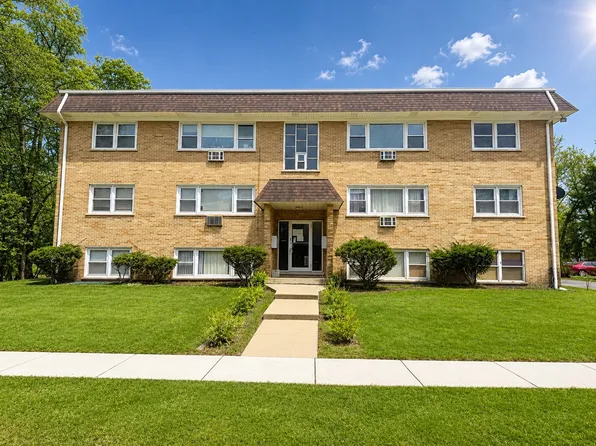255 E Oak St APT 10, Addison, IL 60101