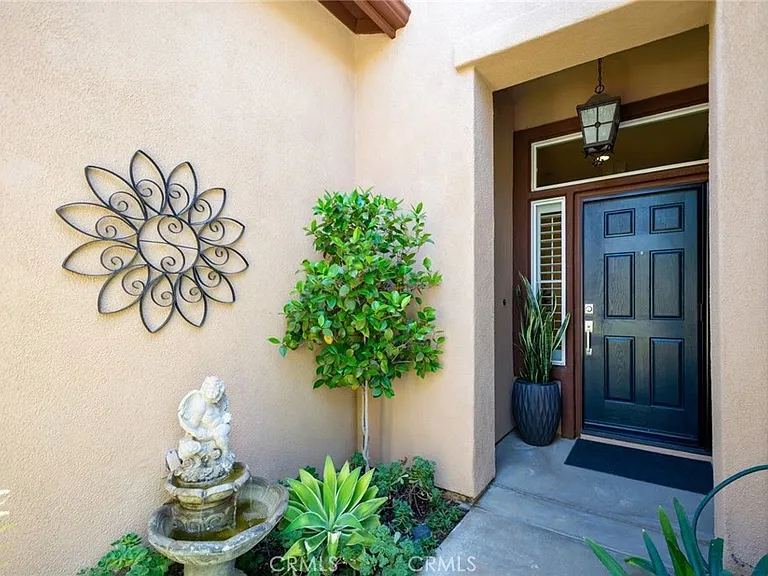 24024 Augusta Dr — Photo 2