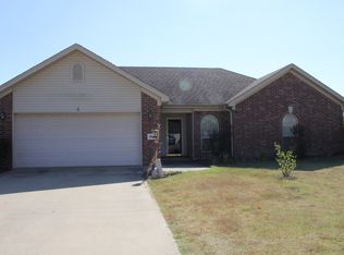 40 Robin Ln, Cabot, AR 72023