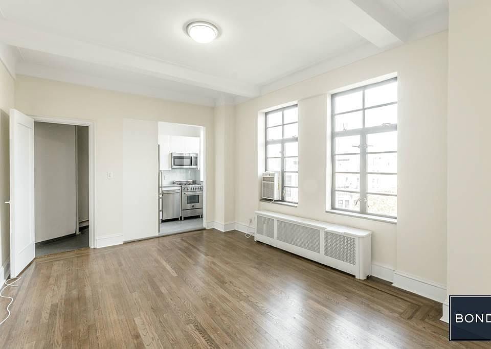 1st image of 10 Sheridan Sq APT 6E