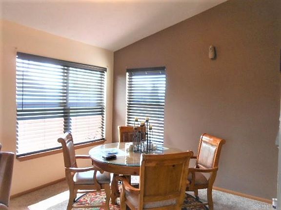 4th image of 767 Oakdale Dr