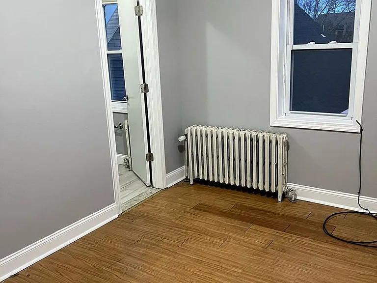 308 Main St — Photo 8