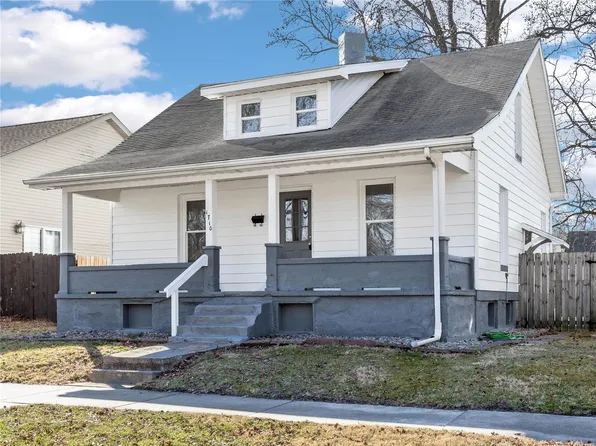 1710 Olive St, Highland, IL 62249