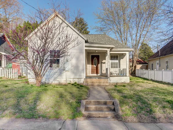 2216 N Taylor Avenue, Springfield, MO 65803