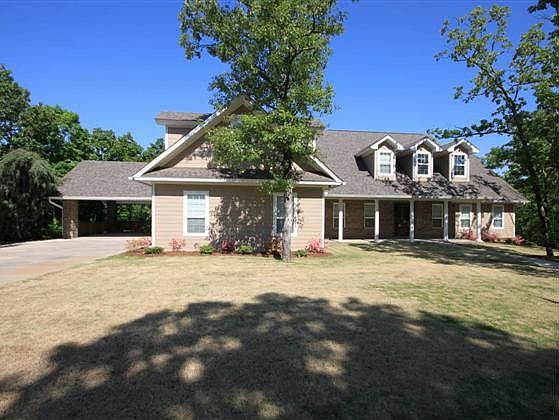 1st image of 521 Silverwood Trl