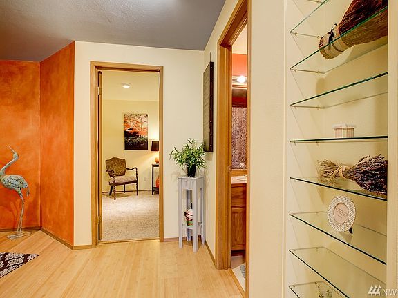4th image of 2012 Eastlake Ave E APT 103