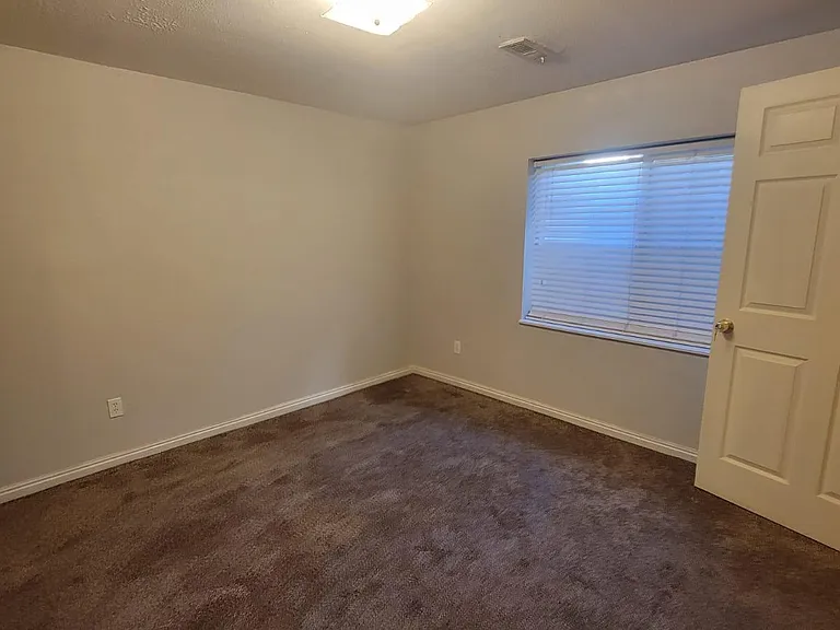 1353 S 1440 E — Photo 18