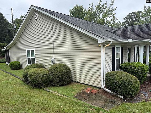 2nd image of 102 Fair Haven Way