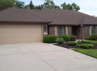 9826 Silver Lake Ct, Fort Wayne, IN 46825