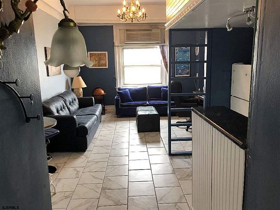 3rd image of 2721 Boardwalk #717