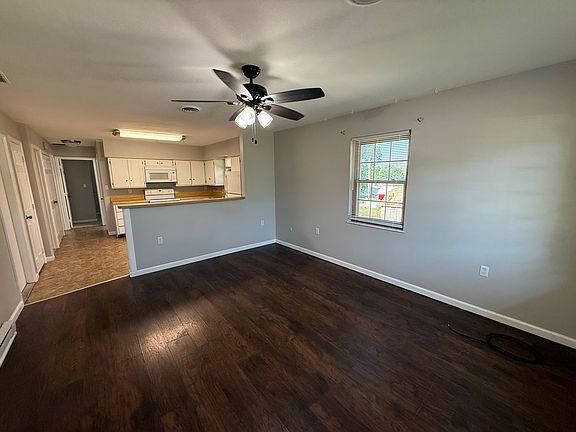 4th image of 542 Osborn Ave