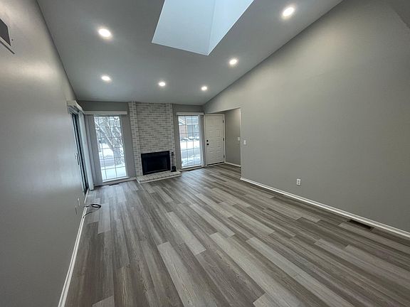 3rd image of 6600 Bellows Ct
