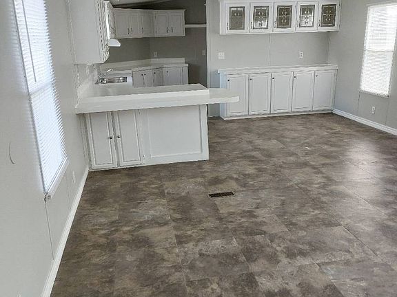 2nd image of 4329 W Park Row Blvd #61