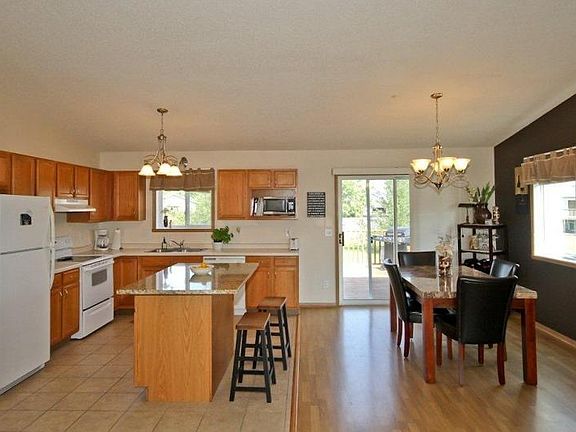 5th image of 113 Evergreen Cir