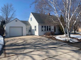 709 Lee Ave, Brillion, WI 54110