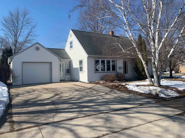 709 Lee Ave, Brillion, WI 54110