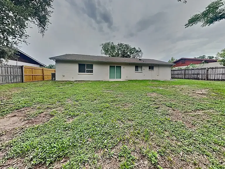 3723 Coppertree Cir — Photo 8
