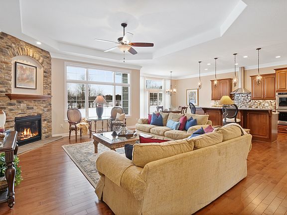 2nd image of W273N6669 Ardeevin Ct