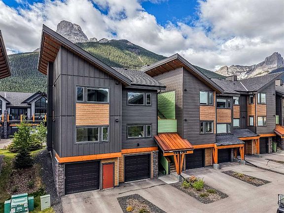 3rd image of 209 N Stewart Creek Rise #204G