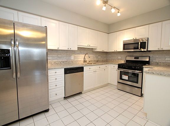 2nd image of 7091 W Touhy Ave APT 502
