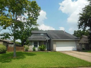 455 Lost Rock Dr, Webster, TX 77598