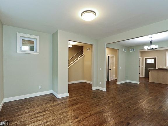 4th image of 431 Charles Ave