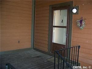 4th image of 697 Idlewood Blvd