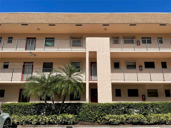 10123 Sunrise Lakes Blvd APT 208, Sunrise, FL 33322