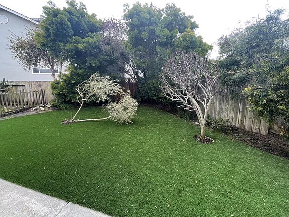 4th image of 244 Greenway Dr #B