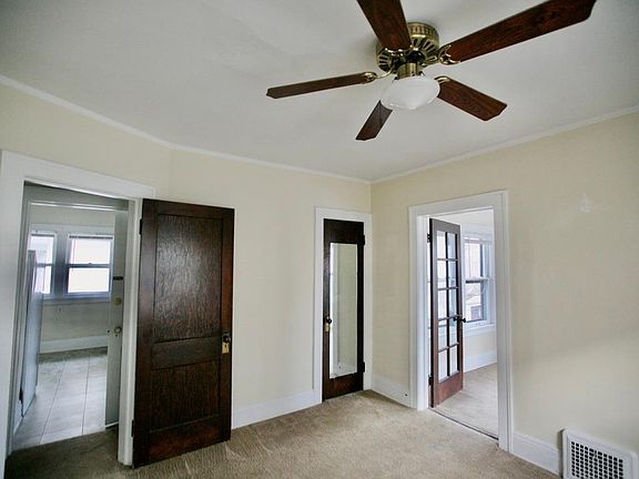 5th image of 2-1271 Jackson Ave #2